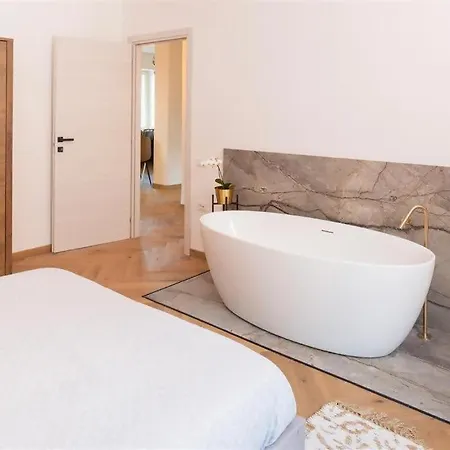 Apartamento Destiny 5 *